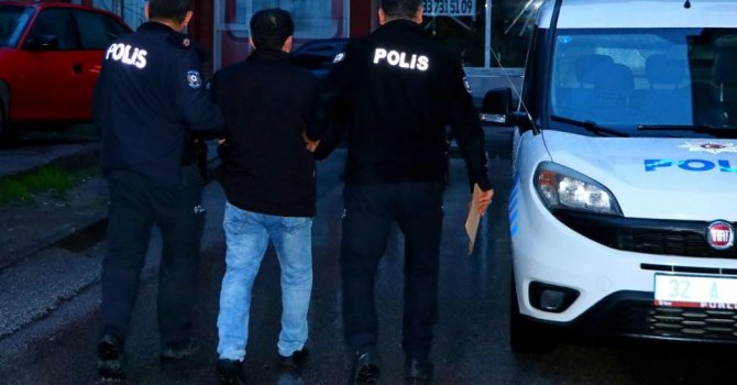 Isparta’da çeşitli suçlardan araması bulunan 13 şahıs yakalandı