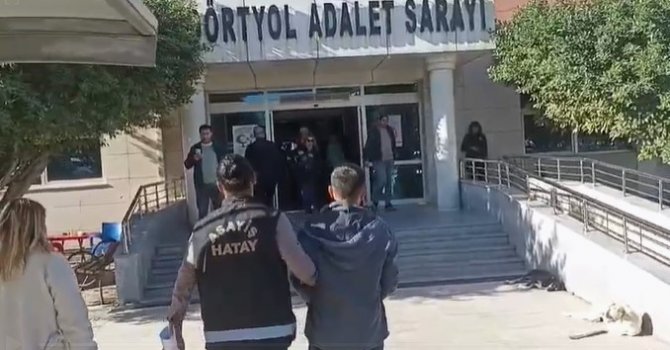 Hatay’da çeşitli suçlardan aranan 2 hükümlü yakalandı