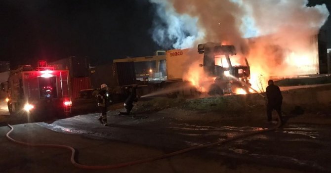 Hatay’da tır yangını