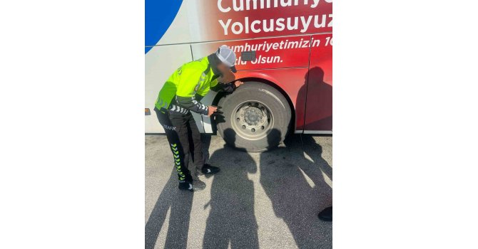 Burdur Emniyetinin kış lastiği denetiminde 81 araca ceza işlem uygulandı