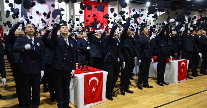 Adana’da 750 polis adayı mezun oldu