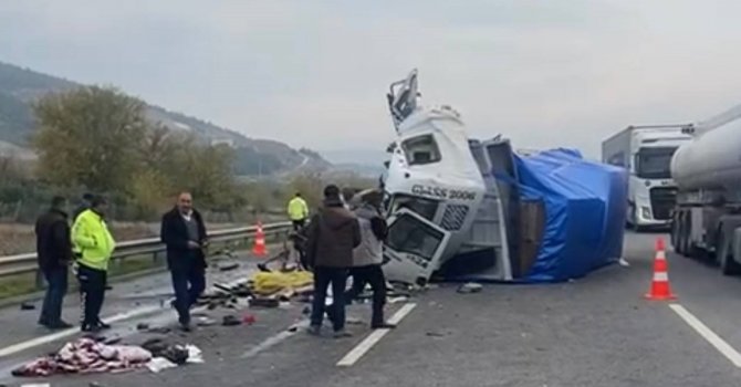 Osmaniye’de kamyon tıra arkadan çarptı: 1 ölü