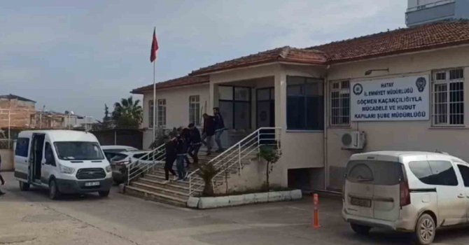 Hatay’da göçmen kaçakçılığından aranan 3 kişi yakalandı