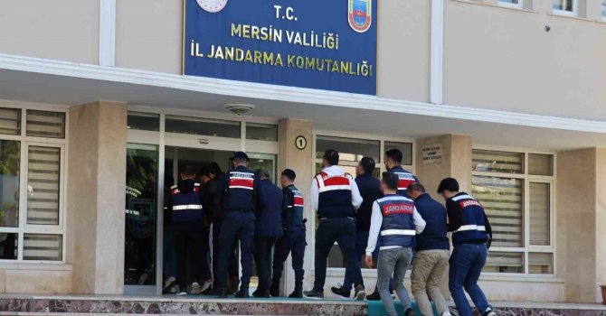 Mersin merkezli 2 ilde gerçekleştirilen DEAŞ operasyonuna 7 tutuklama