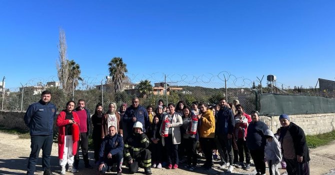 Hatay’da gönüllü kadınlara yangından korunma eğitimi