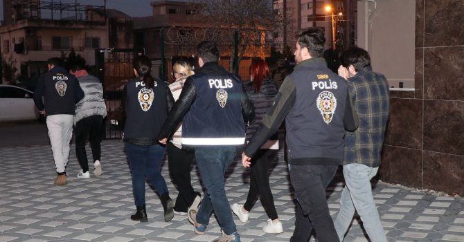 Mersin’de yasa dışı bahis operasyonu: 16 gözaltı