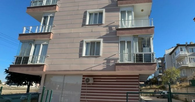 Ev sahibinin elinden kaçırdığı hırsız polis ekipleri tarafından yakalandı