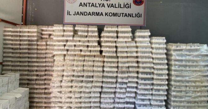 Antalya’da yılbaşı öncesi 2 bin 523 litre kaçak içki ele geçirildi