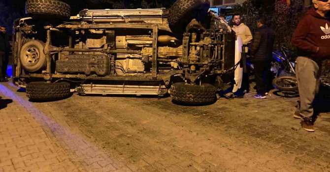 Kontrolden çıkan araç park halindeki araçları biçti