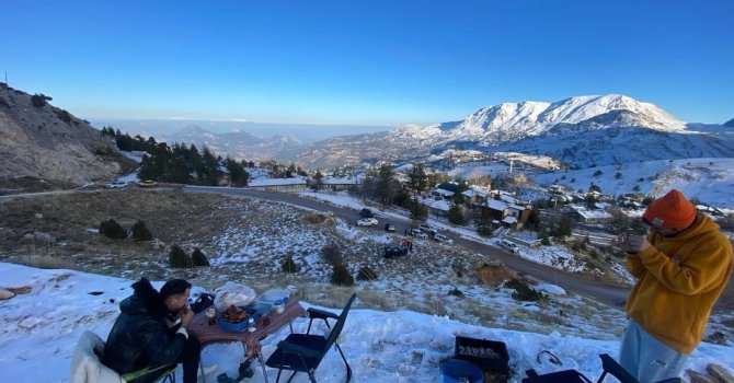 Antalya’da SUV tipi araç uçurumdan uçtu, korku dolu anlar kamerada