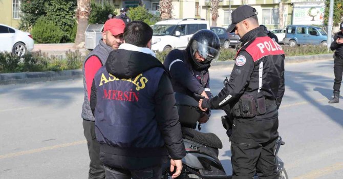 Mersin polisinden şok uygulama: 8 çalıntı motosiklet ele geçirildi, 13 şahıs yakalandı