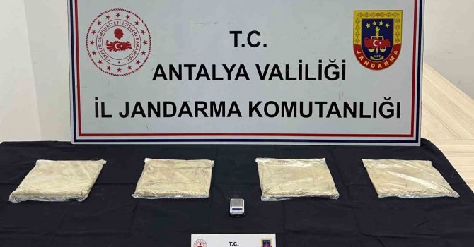 2 kilogram eroin piyasaya sürülemeden ele geçirildi