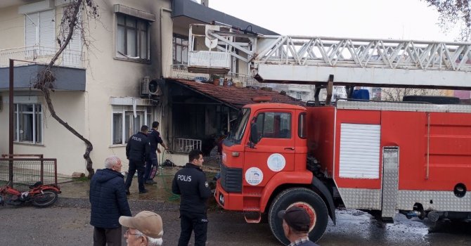 Müstakil evde çıkan yangın korkuttu: 1 kişi dumandan etkilendi