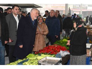 Isparta’da yoğun kar sebebiyle çöken kapalı pazar yeniden inşa edildi