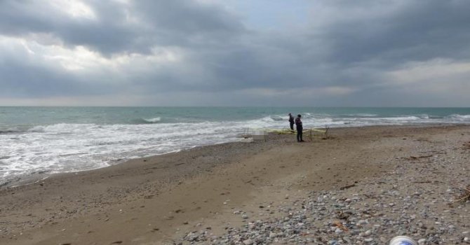 Antalya’da sahilde cansız bedenleri bulunan 5 kişinin ayakkabı ve kıyafetlerinin Suriye’de üretildiği belirlendi