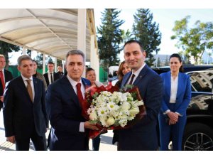 Antalya Cumhuriyet Başsavcısı Yakup Ali Kahveci görevine başladı