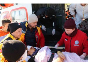 Depremin görünmez kahramanları: Sağlık çalışanları