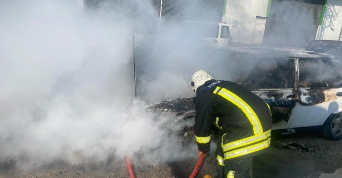 Tofaş’ın alevlere teslim olduğu anlar kamerada