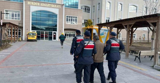 Jandarmanın siber devriyesinde yakalanan 4 kişi tutuklandı