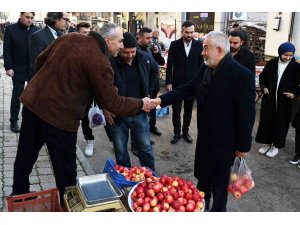 Başkan Başdeğirmen’e esnaftan destek