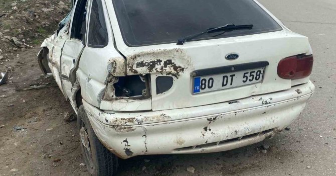 Osmaniye’de kontrolden çıkan otomobil takla attı:1 yaralı