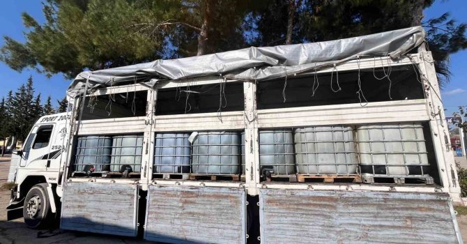 Adana’da 11 bin 400 litre kaçak akaryakıt ele geçirildi