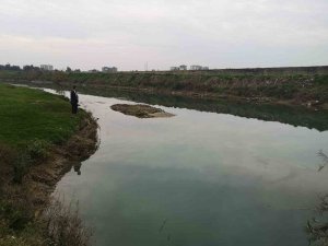 Kırmızı akan Berdan Nehri normale döndü