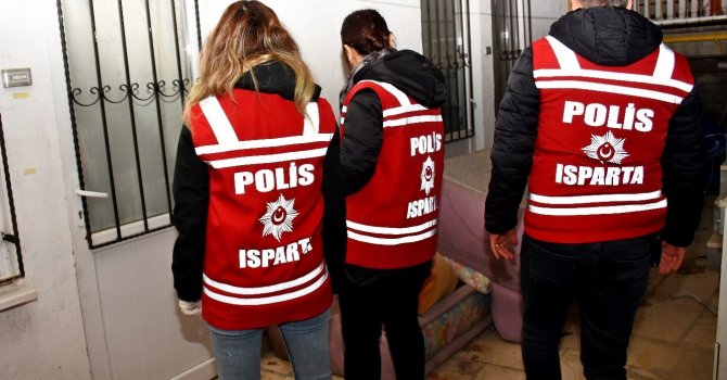 Isparta’da fuhuş operasyonu: 8 şahsa 104 bin 960 TL para cezası