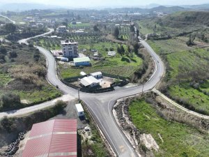 Hatay Büyükşehir Belediyesi İl genelinde yol yapım çalışmalarına devam ediyor