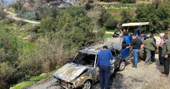 Alevlere teslim olan Tofaş’ın sürücüsü yaralandı