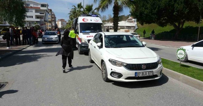 Yaya geçidinde otomobilin çarptığı bisikletli çocuk yaralandı