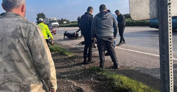 Tırla, motosiklet çarpıştı anne öldü, oğlu yaralandı