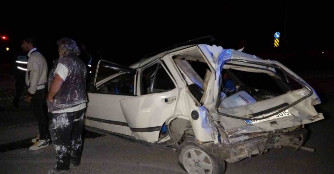 Otomobilin hurdaya döndüğü kazada emniyet kemeri hayat kurtardı