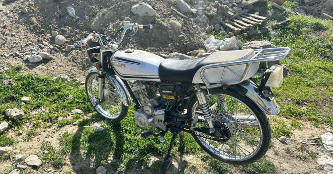 Burdur’da çaldıkları motosikletler ile yakalanan 2 şüpheli tutuklandı