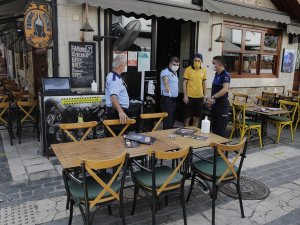 Büyükşehir Belediyesi Kaleiçi’nde denetim yaptı