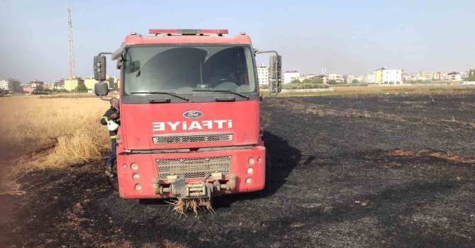 Reyhanlı’da buğday tarlasında yangın