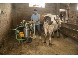 Mersin Büyükşehir Belediyesinden süt üreticilerine destek