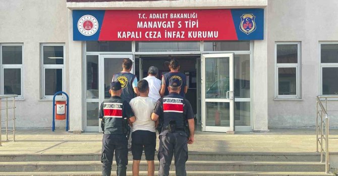 Aranırken sahte kimlikle 3 ayrı işletme kurdular, JASAT’dan kaçamadılar