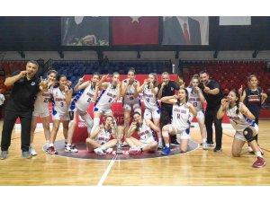 Adana Büyükşehir Belediyesi U16 Kız Basketbol Takımı Türkiye Şampiyonu oldu