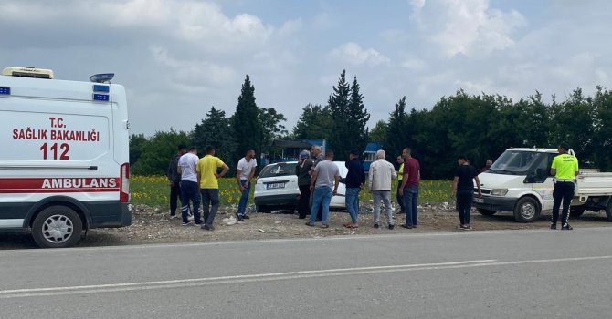 Osmaniye’de kontrolden çıkan otomobil takla attı: 3 yaralı