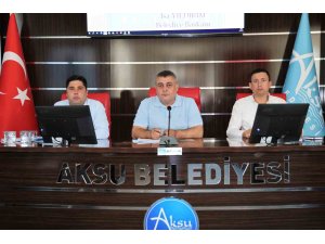 Aksu Belediyesi meclisinde İsrail’in Filistin’e yönelik saldırıları kınandı