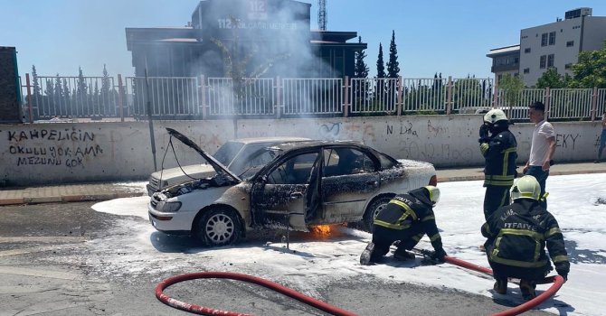 Kahramanmaraş’ta otomobil yangını