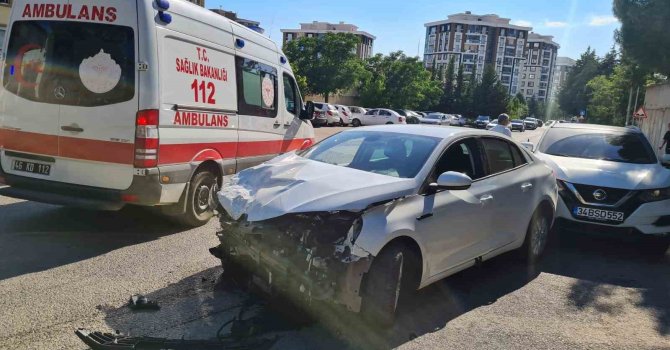 Kahramanmaraş’ta zincirleme trafik kazası: 3 yaralı