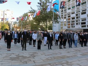 Büyükşehir personeli Ata’yı saygıyla andı