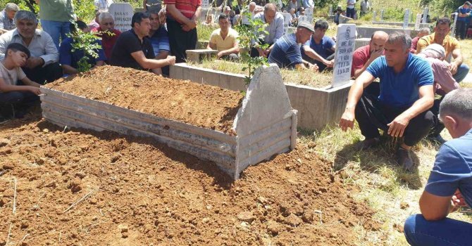 İliç’teki maden kazasında hayatını kaybeden işçi Osmaniye’de toprağa verildi