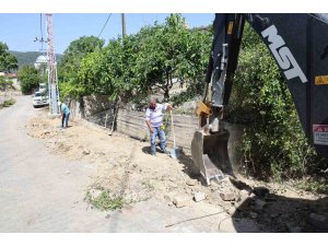 Toroslar’da yayla yolları bakımdan geçiyor