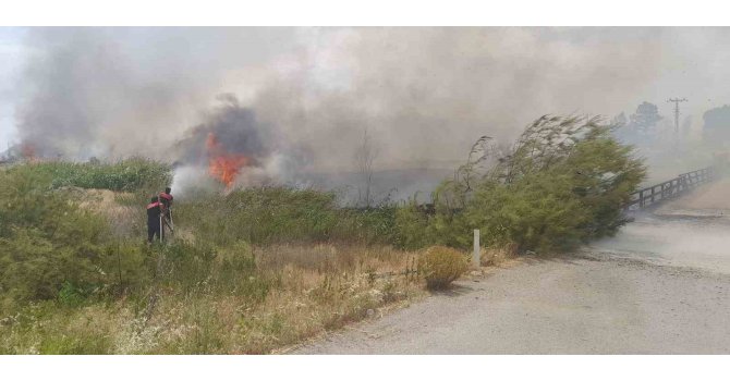 Burdur’da gün içinde çıkan yangınlarda 700 dekar alan ve 1 ev ile odunluk yandı