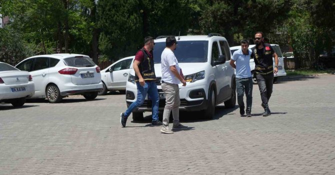 Antalya’da güvenlik görevlisini öldüren zanlı tutuklandı