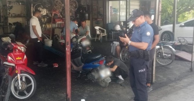 Antalya’da motosiklet, traktör ve servis araçlarına sıkı denetim