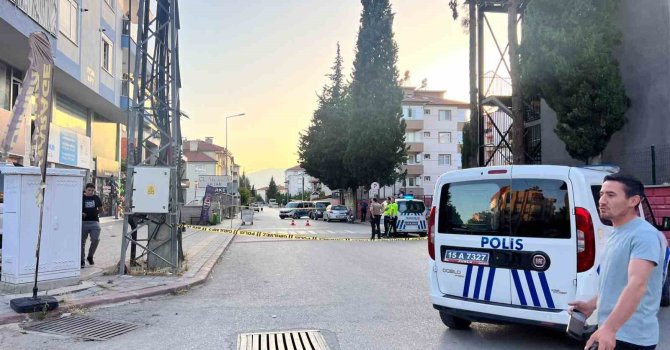 Burdur’da çıkan kavgada silahlar patladı: 2 yaralı